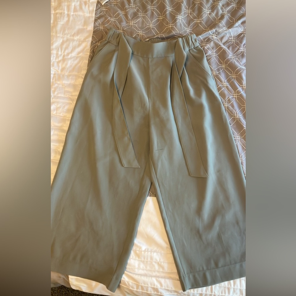 lululemon athletica Wide Leg Pants in Sage Green